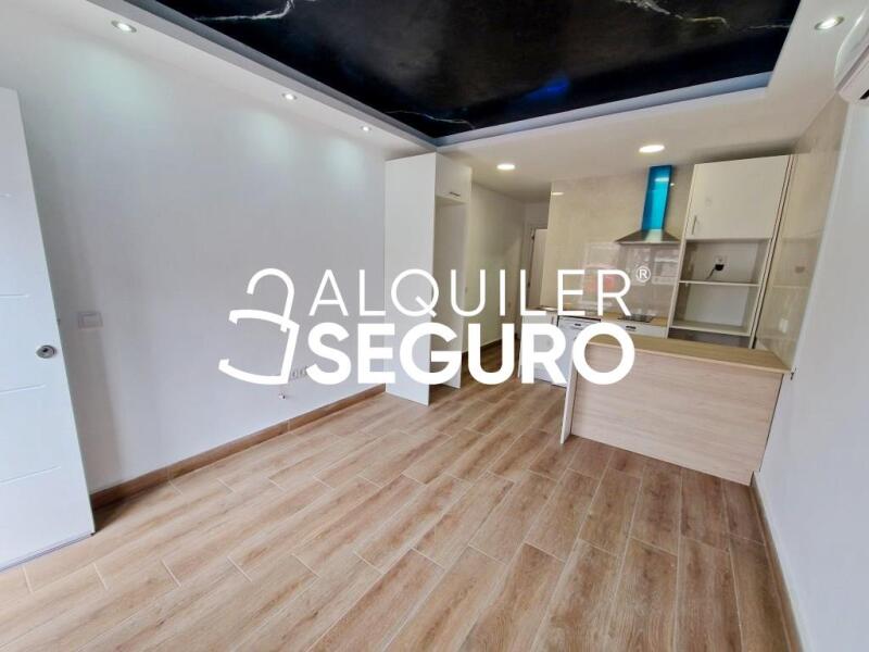 Inmueble en Calle Menorca, MADRID