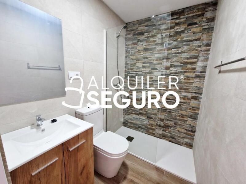 Inmueble en Calle Menorca, MADRID