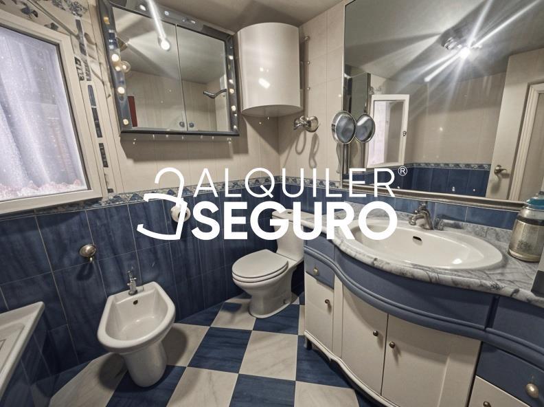 Inmueble en Calle Angel Ripoll , MADRID