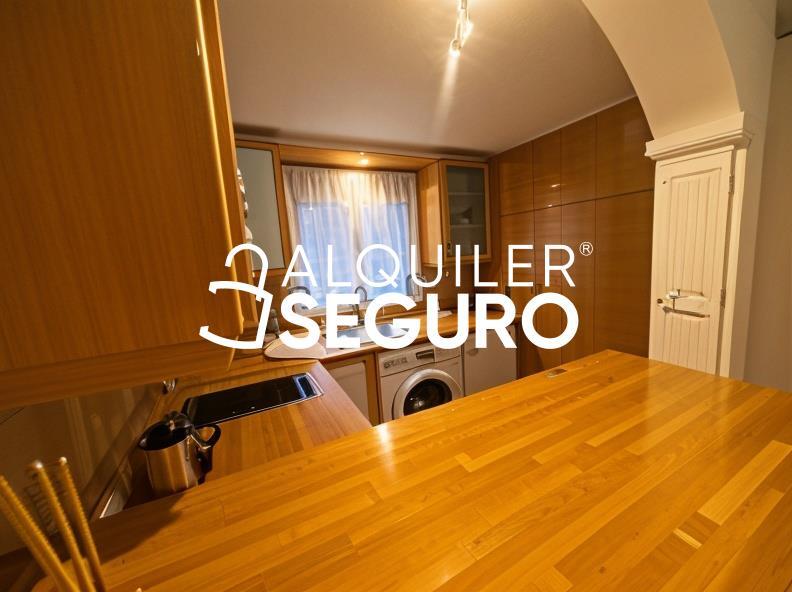 Inmueble en Calle Angel Ripoll , MADRID