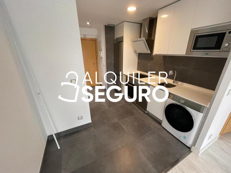 Inmueble en Calle  de Dulce Chacón, MADRID