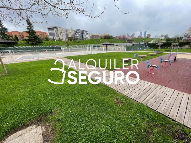 Inmueble en Calle  de Dulce Chacón, MADRID