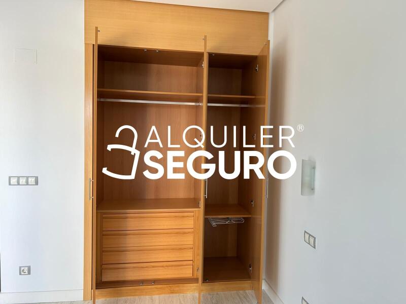 Inmueble en Calle  de Dulce Chacón, MADRID