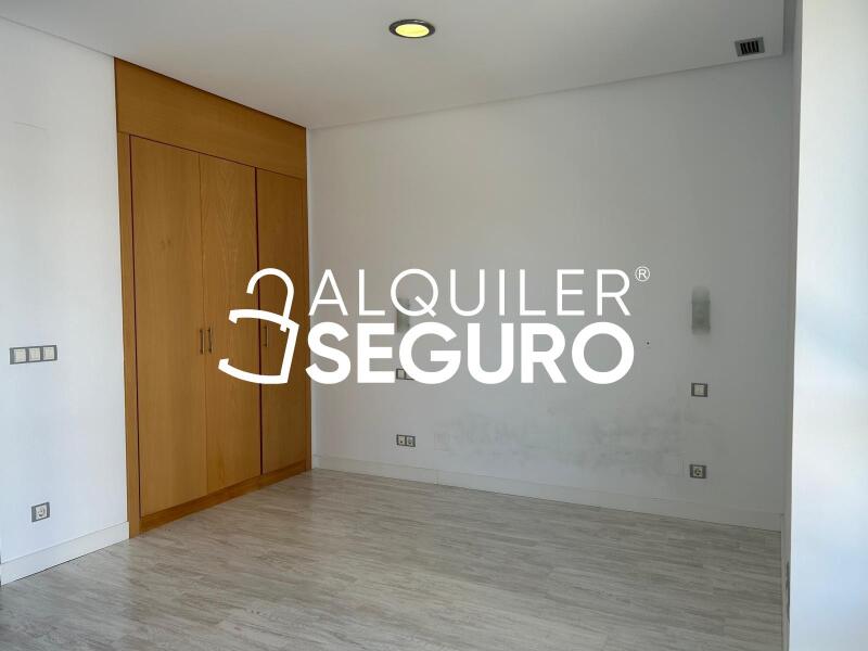 Inmueble en Calle  de Dulce Chacón, MADRID