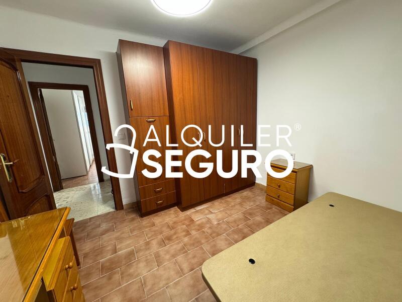 Piso en Avenida Bonaire, MÁLAGA MÁLAGA