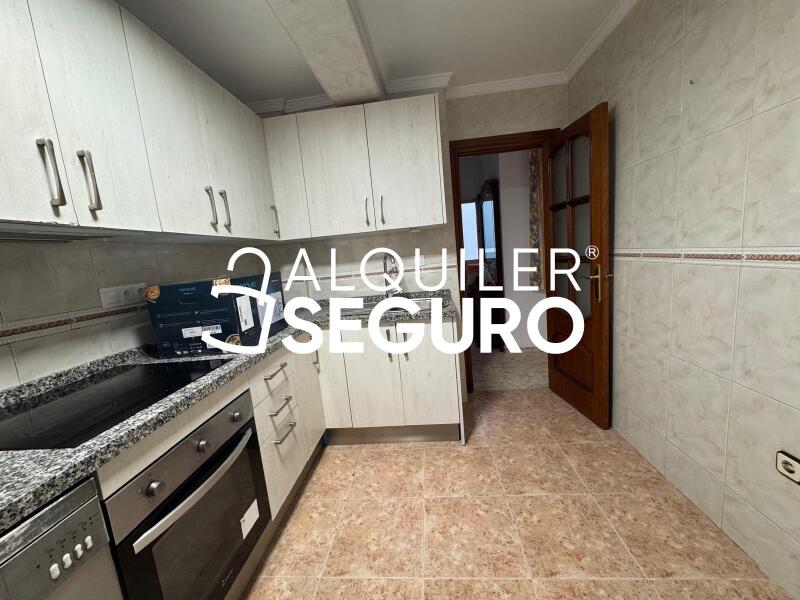 Piso en Avenida Bonaire, MÁLAGA MÁLAGA