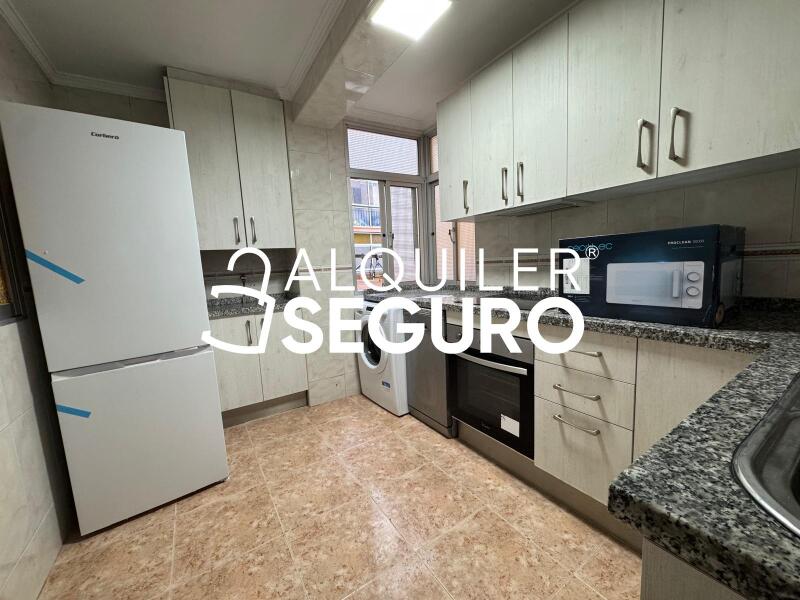 Piso en Avenida Bonaire, MÁLAGA MÁLAGA