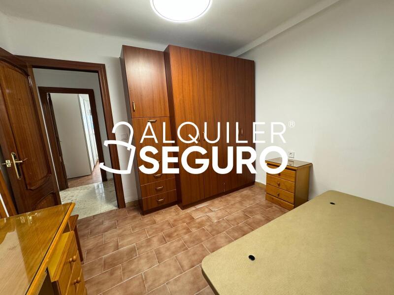 Piso en Avenida Bonaire, MÁLAGA MÁLAGA