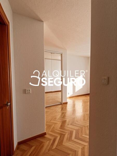 Inmueble en Avenida de la Albufera, MADRID