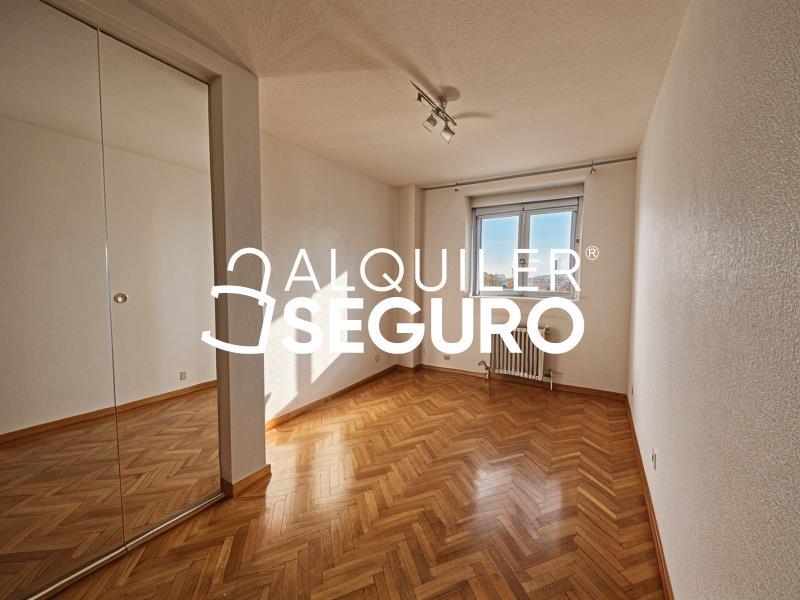 Inmueble en Avenida de la Albufera, MADRID