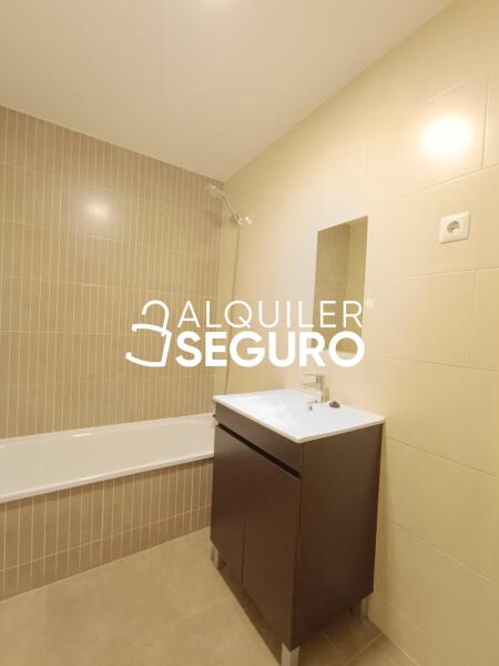 Piso en Avenida Vicente Ferrer , LEGANÉS MADRID