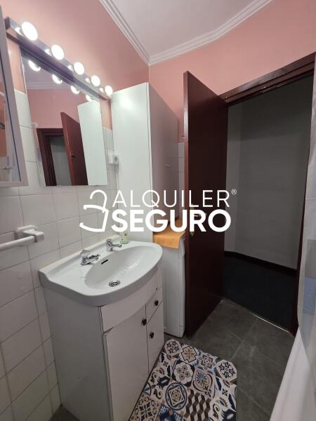 Piso en Calle Doctor Fleming, SANTURTZI VIZCAYA-BIZKAIA