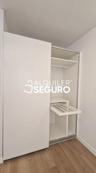 Piso en Calle Pedrezuela, MADRID MADRID