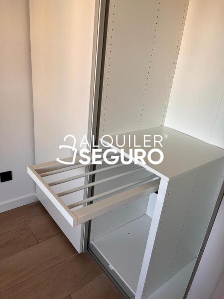 Piso en Calle Pedrezuela, MADRID MADRID