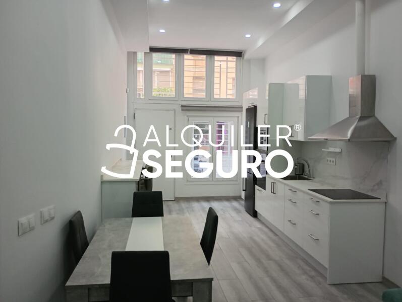 Piso en Calle Blas de Lezo, MÁLAGA MÁLAGA