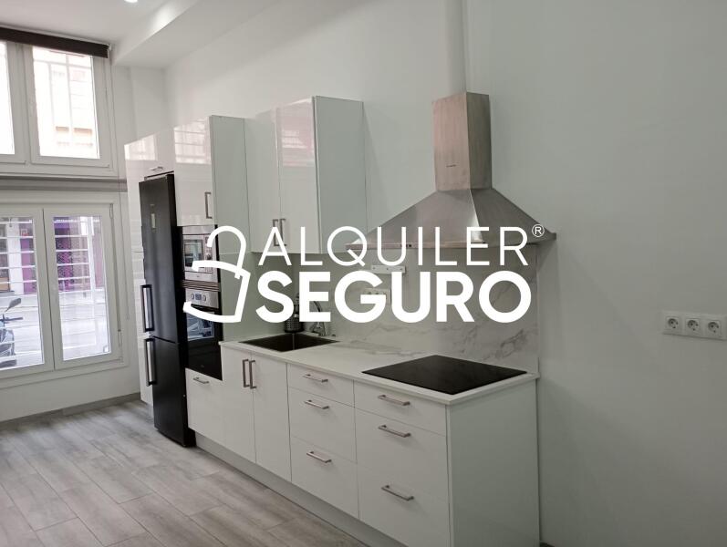 Piso en Calle Blas de Lezo, MÁLAGA MÁLAGA