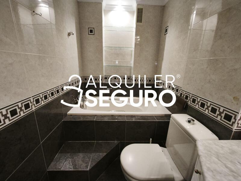 Piso en Calle de Oviedo, CASETAS ZARAGOZA