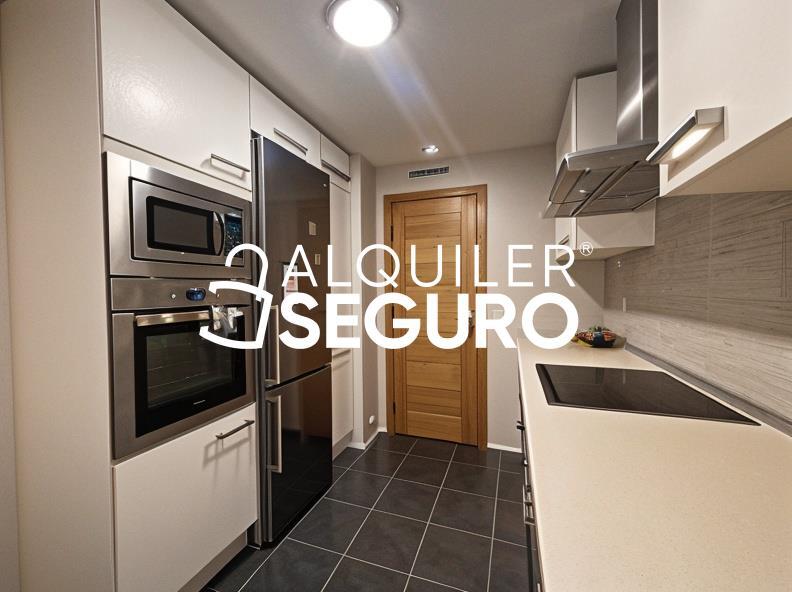 Inmueble en Calle Embalse de Navacerrada, MADRID