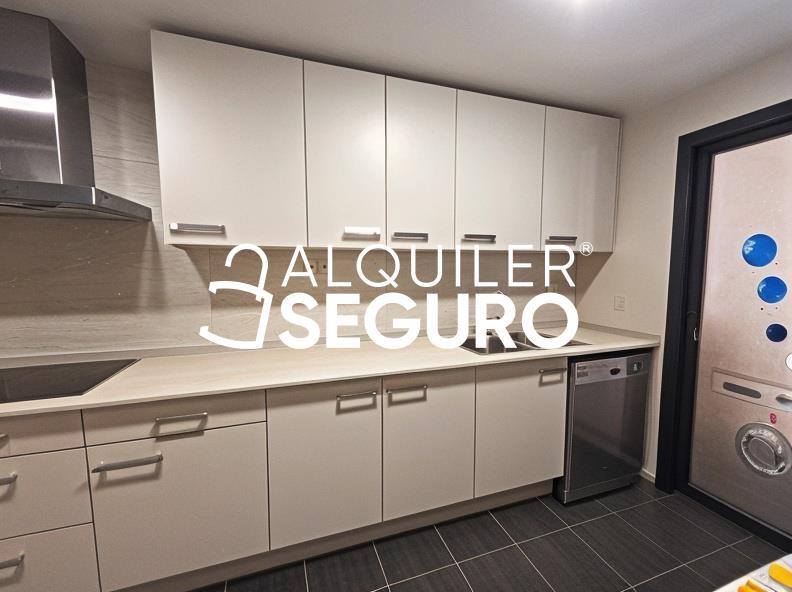 Inmueble en Calle Embalse de Navacerrada, MADRID