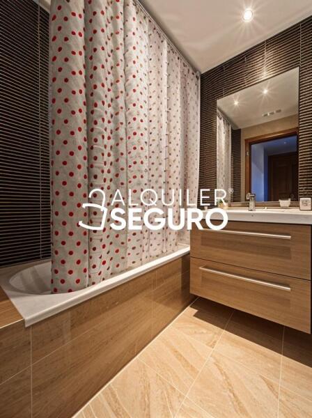 Inmueble en Calle Embalse de Navacerrada, MADRID