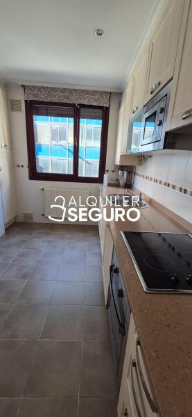 Piso en Calle Leopoldo Fernadez Nespral, LANGREO ASTURIAS