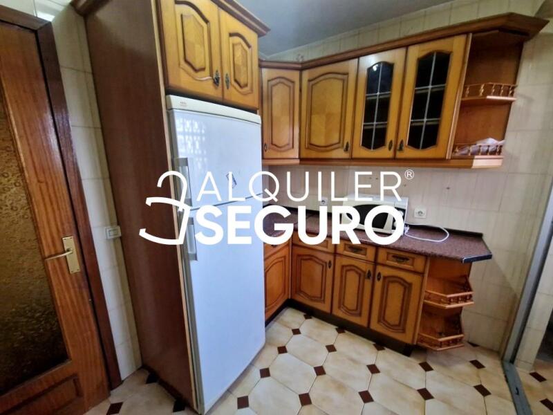 Piso en Avenida del Dos de Mayo, MÓSTOLES MADRID