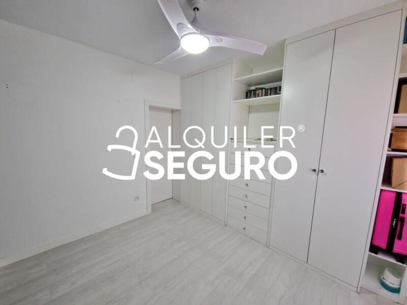 Inmueble en Calle Carballino, MADRID