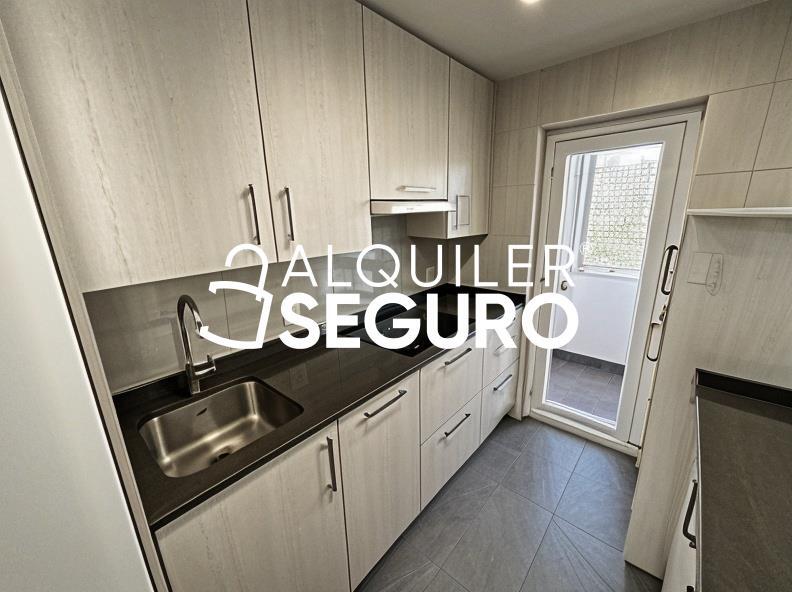 Inmueble en Calle Pico Manpodre, MADRID