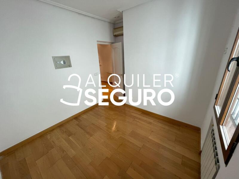 Inmueble en Avenida de la Reina Victoria, MADRID