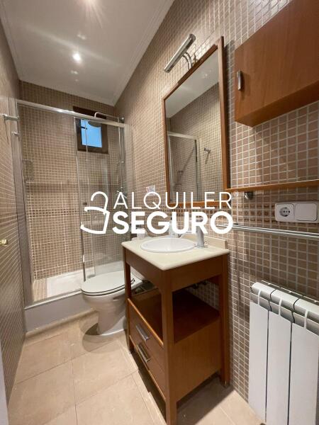 Inmueble en Avenida de la Reina Victoria, MADRID