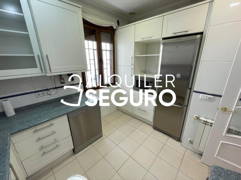 Inmueble en Avenida de la Reina Victoria, MADRID