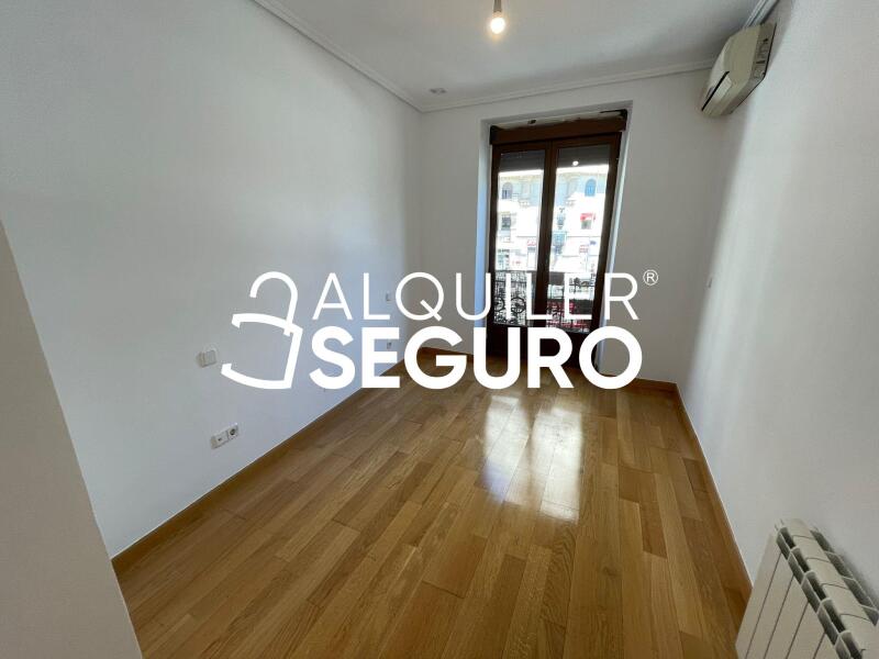 Inmueble en Avenida de la Reina Victoria, MADRID