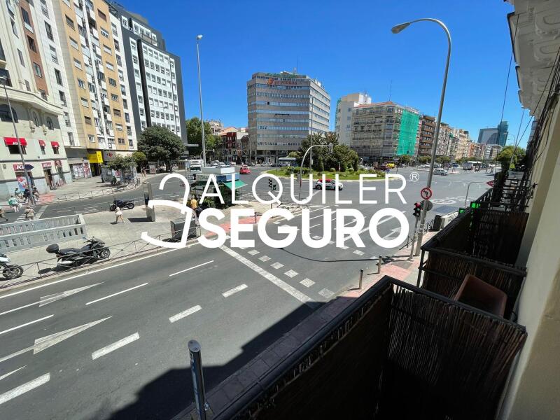 Inmueble en Avenida de la Reina Victoria, MADRID