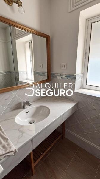 Piso en Calle Alfonso de Orléans y Borbón, SEVILLA SEVILLA