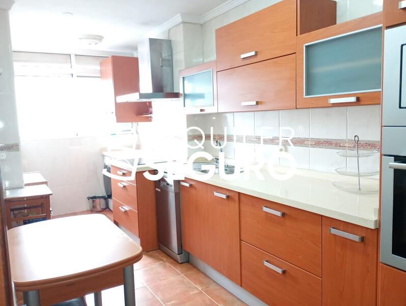 Piso en Calle Alcalde Joaquin Alonso, MÁLAGA MÁLAGA