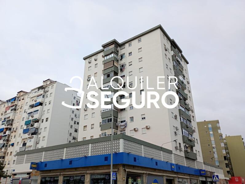 Piso en Calle Alcalde Joaquin Alonso, MÁLAGA MÁLAGA