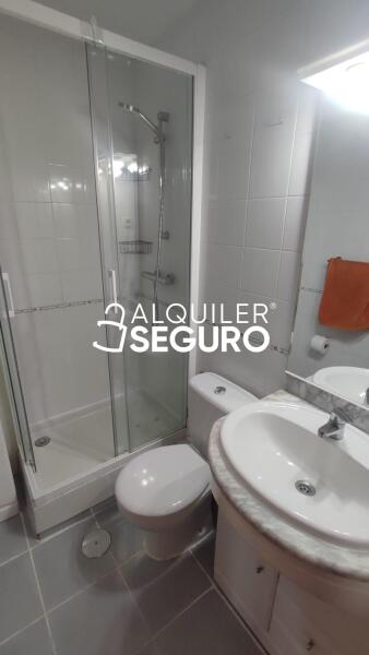 Inmueble en Plaza de Corcubión, MADRID