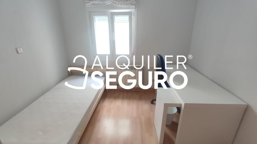 Inmueble en Plaza de Corcubión, MADRID