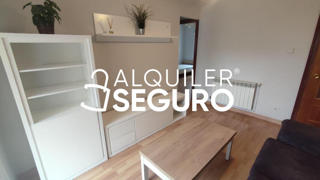 Inmueble en Plaza de Corcubión, MADRID