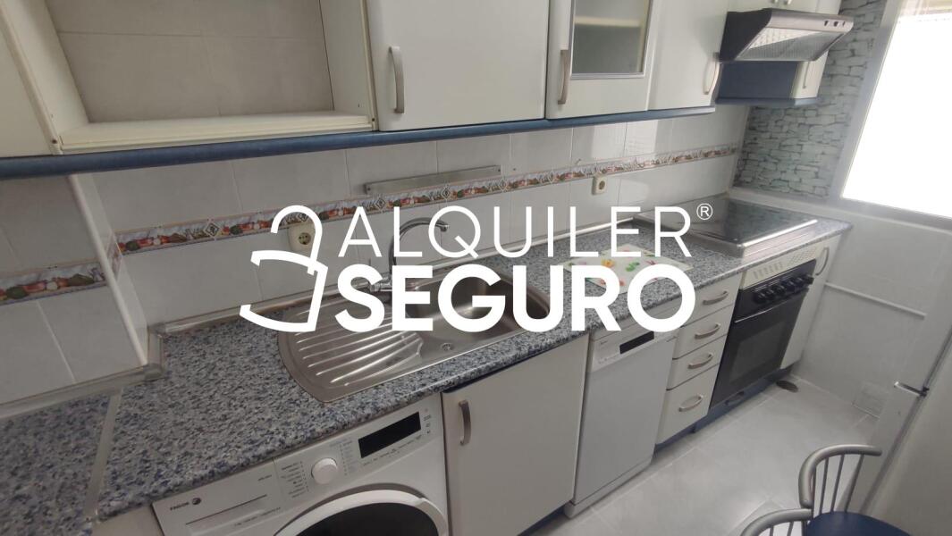 Inmueble en Plaza de Corcubión, MADRID