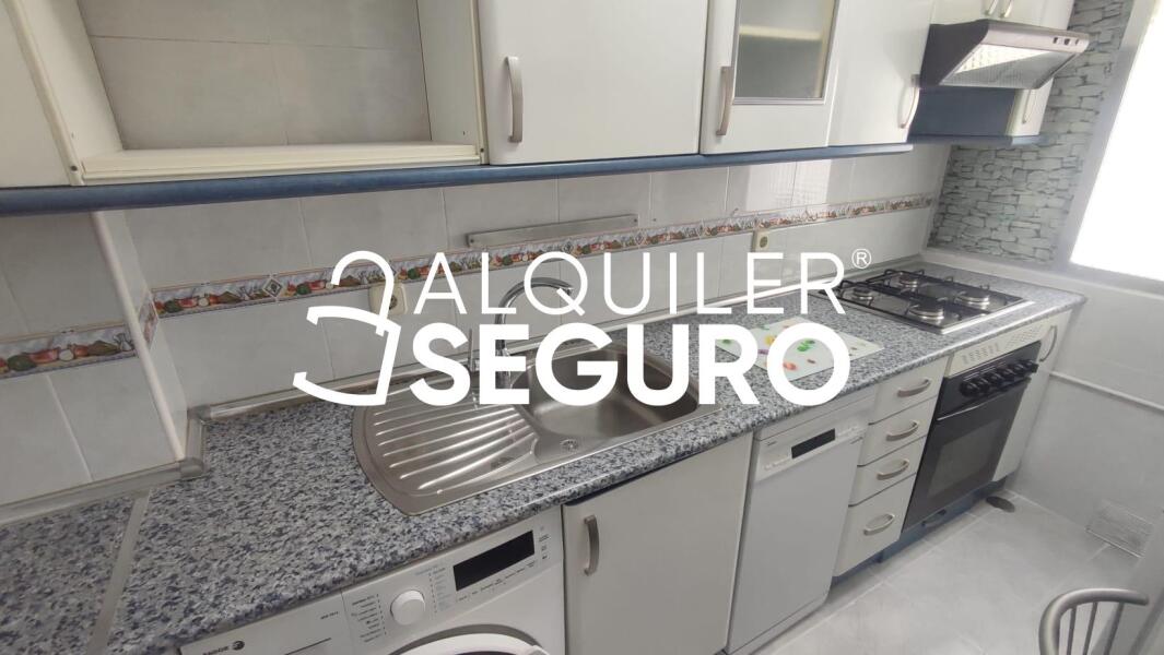 Inmueble en Plaza de Corcubión, MADRID