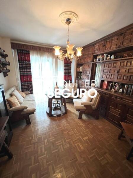 Inmueble en Calle Manojo de Rosas, MADRID