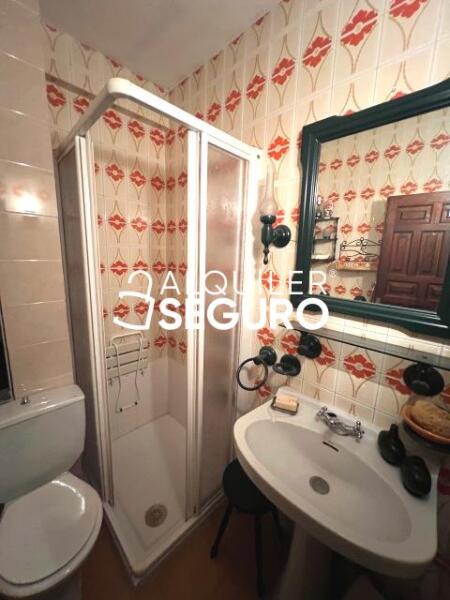 Inmueble en Calle Manojo de Rosas, MADRID