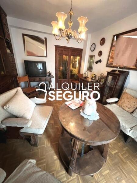 Inmueble en Calle Manojo de Rosas, MADRID