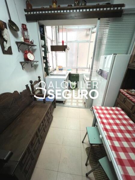 Inmueble en Calle Manojo de Rosas, MADRID