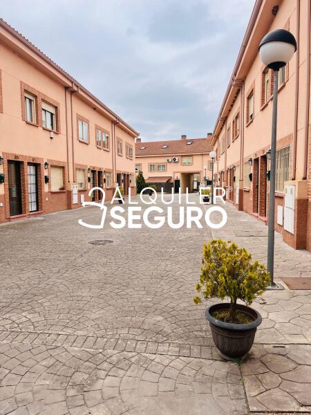 Piso en Calle Cañada de Sta. Ana, VALDETORRES DE JARAMA MADRID