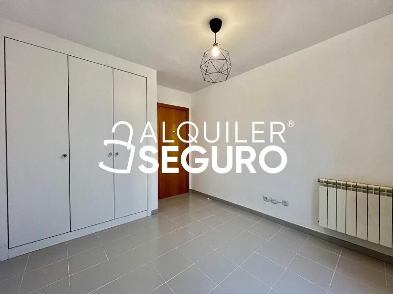 Piso en Calle del Ailanto , MADRID MADRID