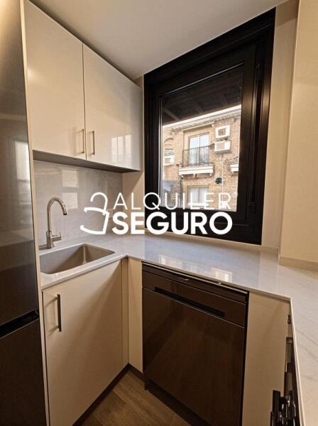 Inmueble en Calle Sierra  de Arla, MADRID