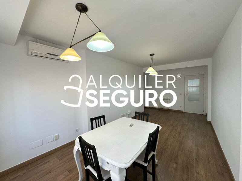 Piso en Calle Esteban Collantes, MADRID MADRID