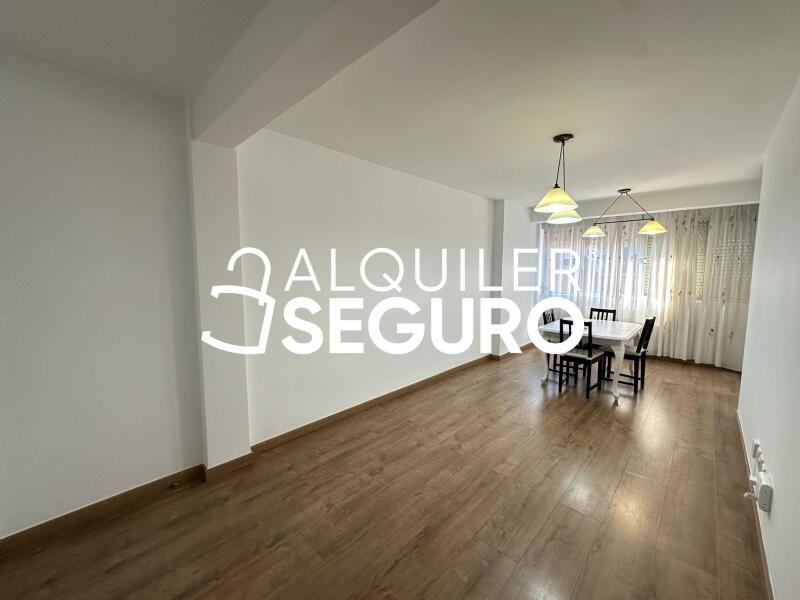 Piso en Calle Esteban Collantes, MADRID MADRID